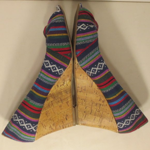 American Eagle Shoes Colorful Ethnic Stripe Print Fabric Peep Toe Wedges Size 8 - Picture 3 of 8
